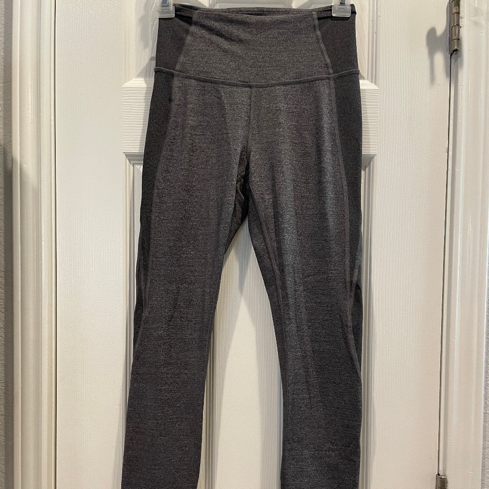 Lululemon Featherlight Tight 7/8 Leggings Heathered Black Luxtreme Size 4